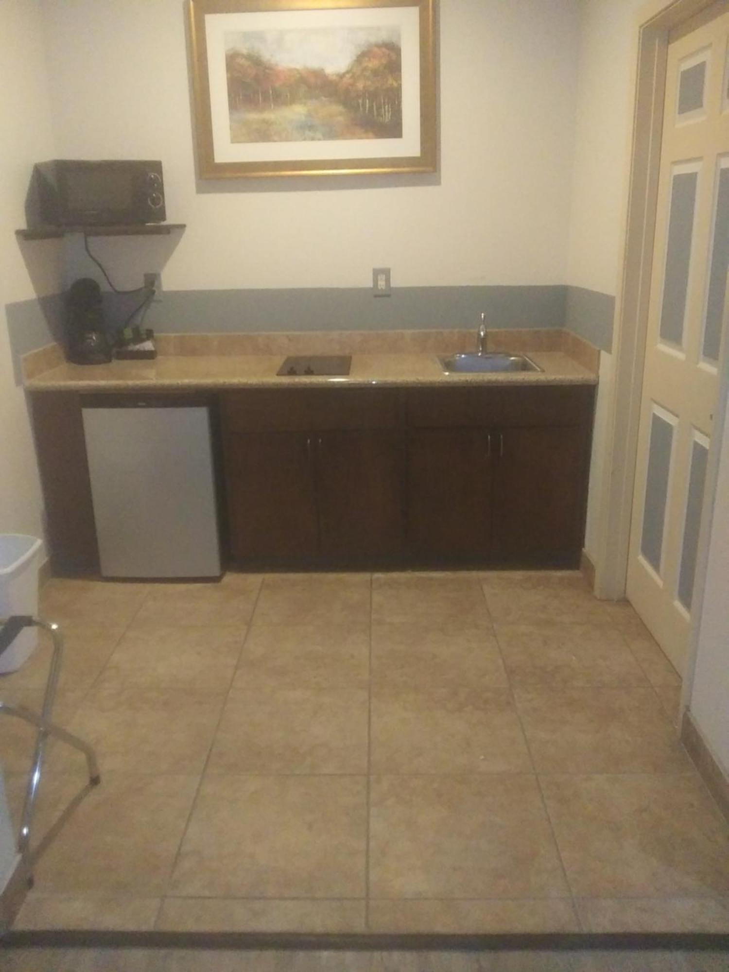 Big Lake Inn And Suites מראה חיצוני תמונה